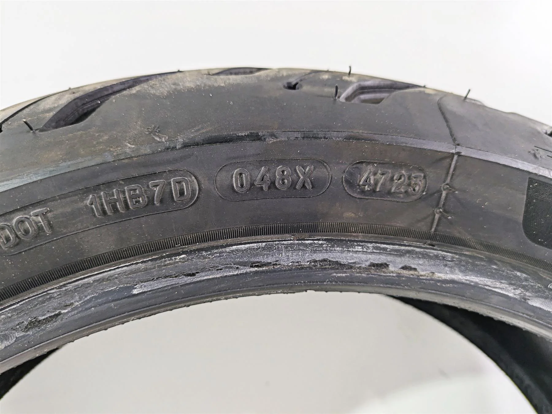 Used Rear Motorcycle Tire Michelin Road 6 180/55 ZR 17 3528701593043 - Image 8