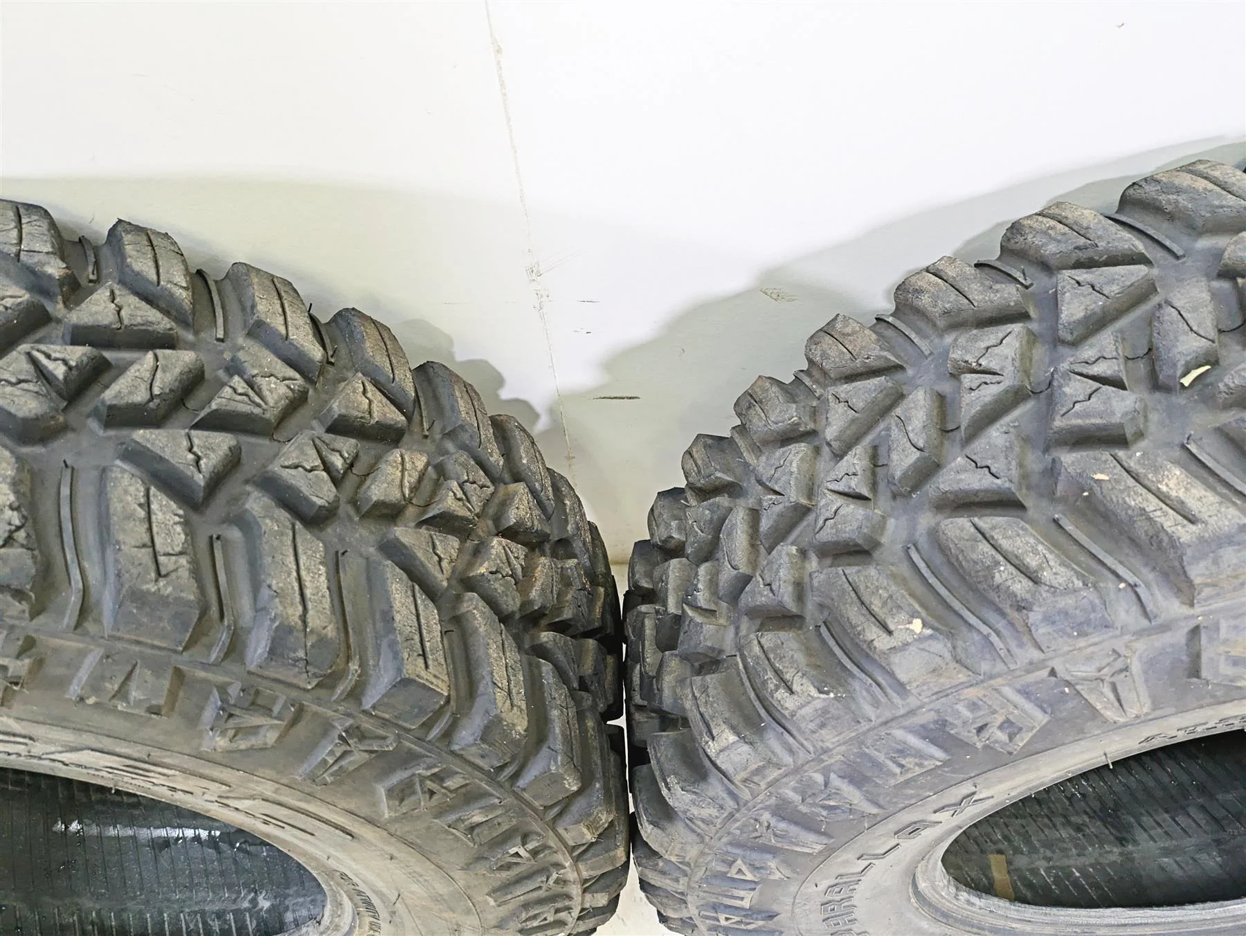 Used Side By Side ATV All Terrain GBX Paralaxx 31x10R14 Tire Set AE143110PX - Image 4