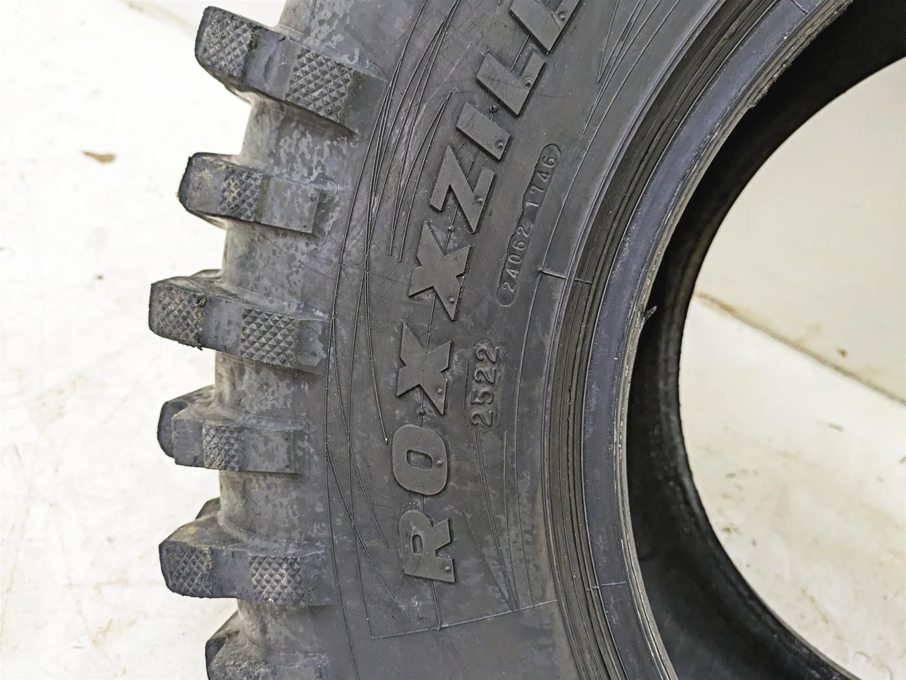 Used Side By Side Tire Maxxis Roxxzilla 30x10.00R14 TM00118500 - Image 12