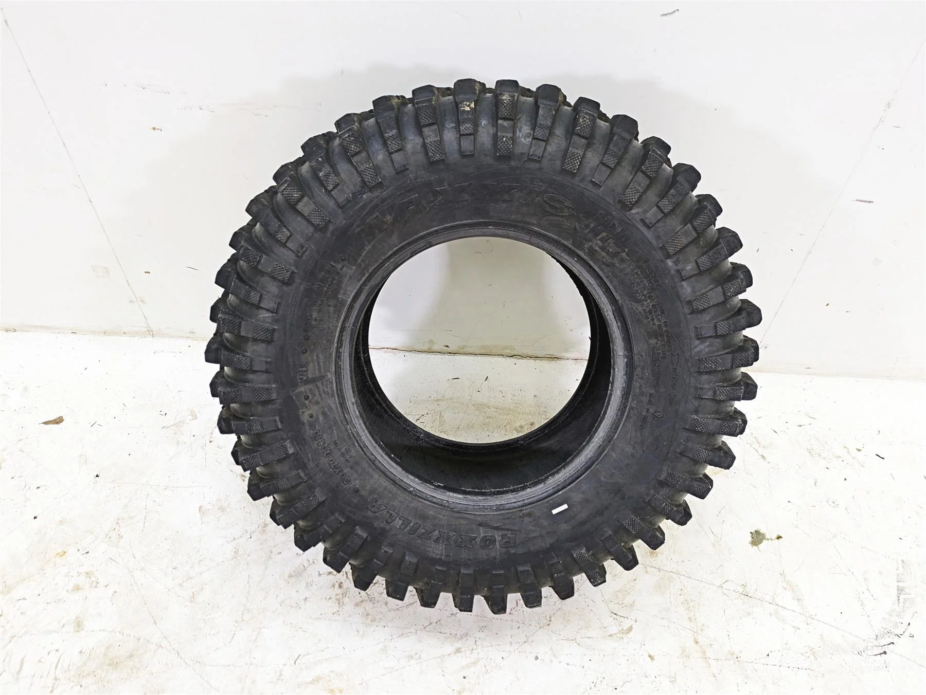 Used Side By Side Tire Maxxis Roxxzilla 30x10.00R14 TM00118500 - Image 9